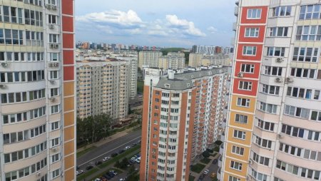 Строительство жилья сегодня: удержать от обвала и бороться с «террором»