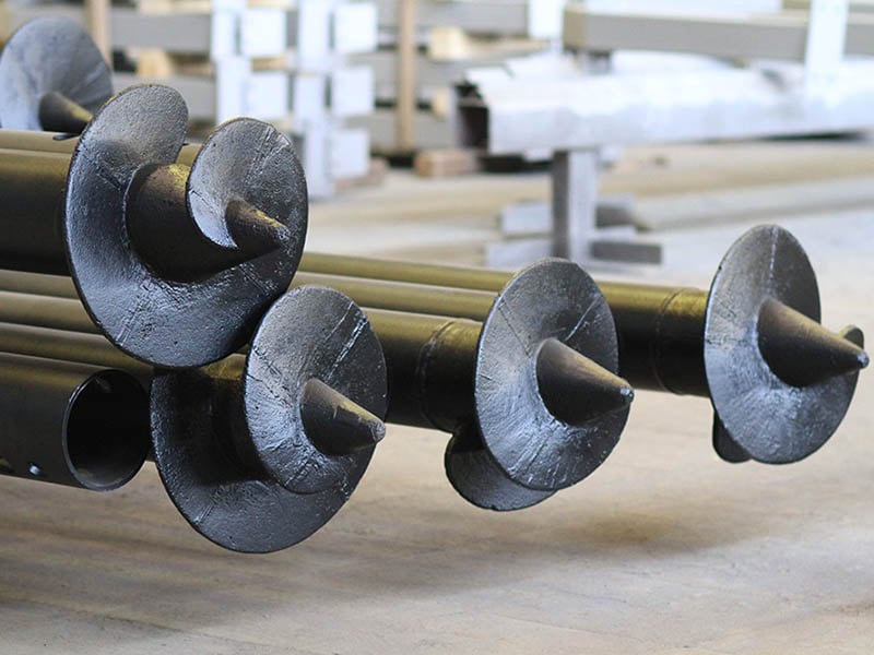 Особенности строительства фундамента на винтовых сваях