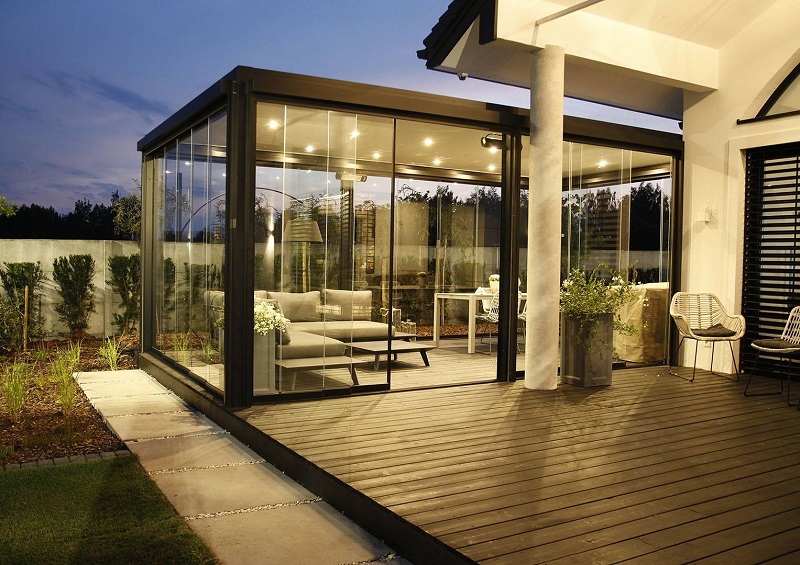 Почему демонтаж террасы стоит доверить специалистам