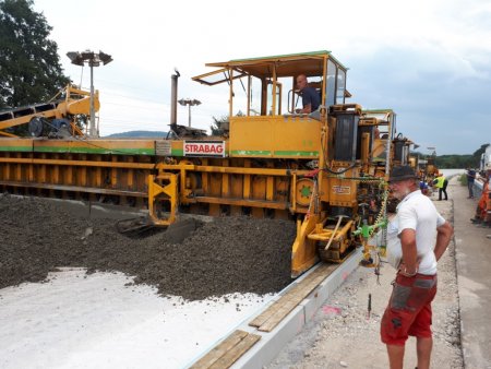 Д…….. и дороги, скоростные: неожиданно  нашелся главный тормоз строительства оных трасс