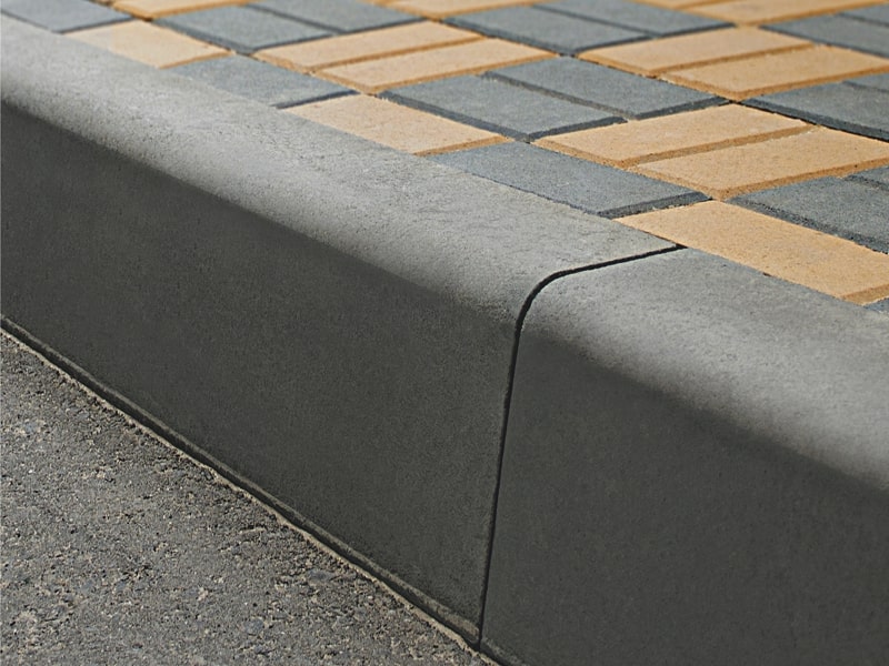 На что обратить внимание при выборе бордюра для дорожек