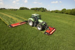 Как арендовать трактор