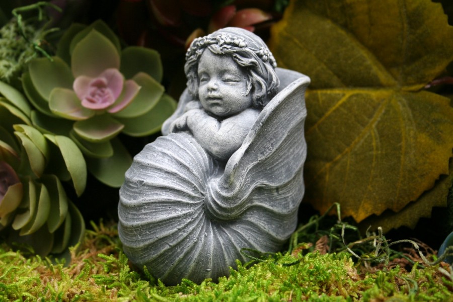 Изучение преимуществ садовых скульптур и монументальных объектов на заказ