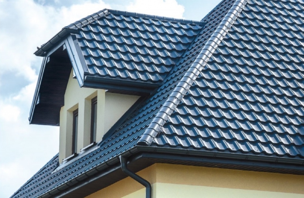 Металлочерепица: Элегантное и долговечное кровельное решение от ТД «Центр Строительства и Кровли»