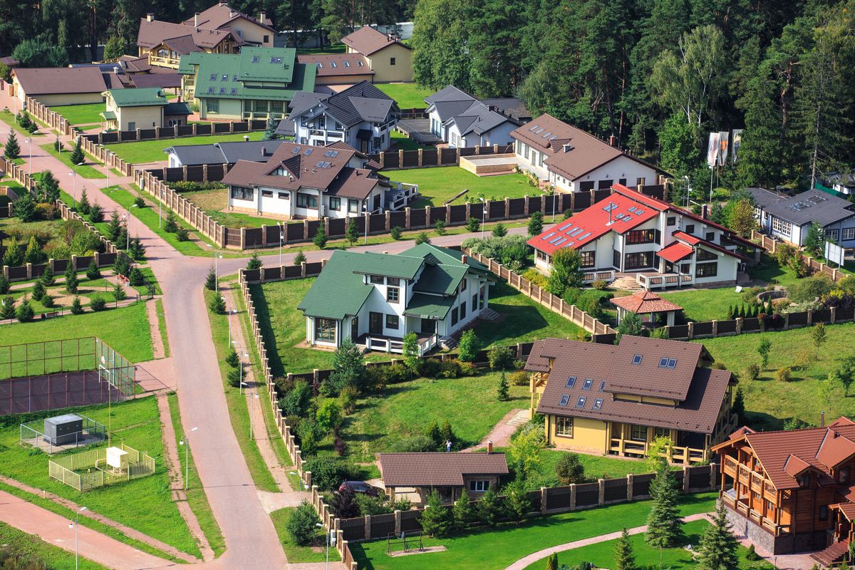 Коттеджные поселки: Гармония загородной жизни в Екатеринбурге