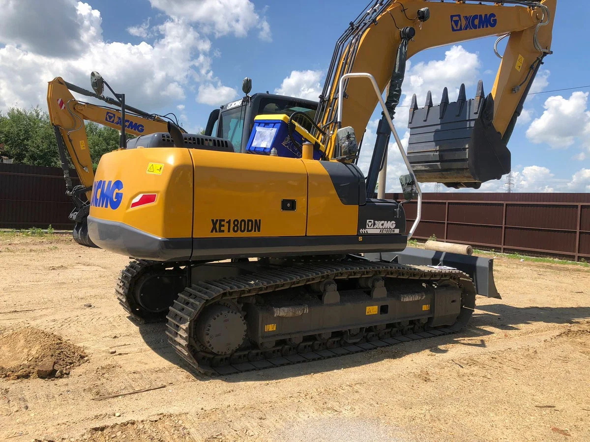 Гусеничный экскаватор XCMG XE180DN: Мощь и эффективность в движении