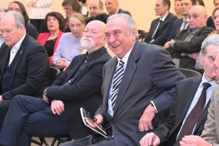 Строительство комплекса «Москва-Сити» запечатлен в уникальной книге