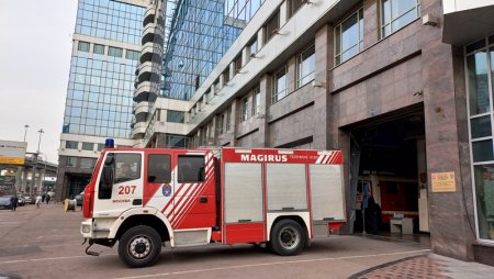 «Москва – Сити». Истрия строительства. Интервью. Документы. Факты». Выбор площадки: «за» и «против».