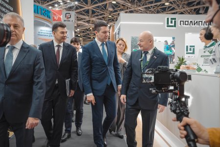 Высокомолекулярные полимеры российского производства впервые представлены на выставке Химия-2024