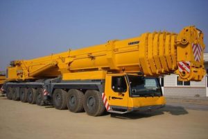 Аренда автокрана 100 тонн: преимущества и особенности услуги