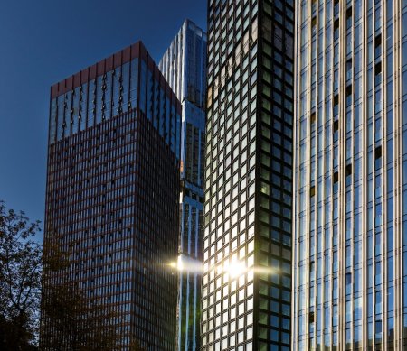 MR Group: сохраняет старое и создает новое