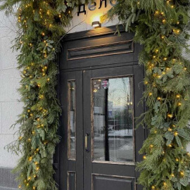 Оформление входных групп: ключевые аспекты, материалы и дизайн