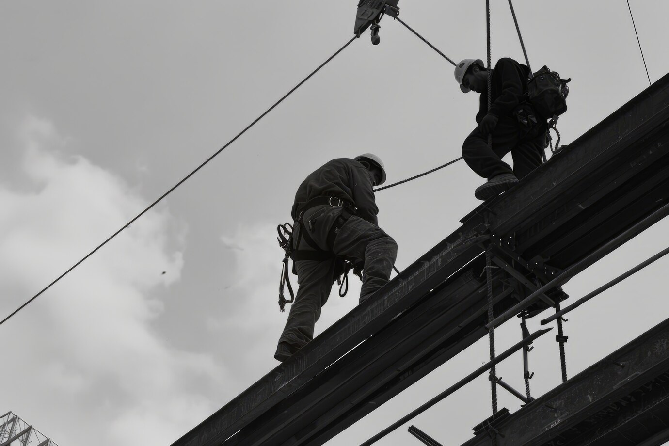 Высотные монтажные работы — все, что нужно знать