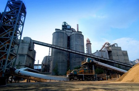 Иностранная угроза для  цементной отрасли