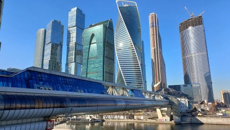Зарывается мост Багратион в ММДЦ «Москва-Сити»