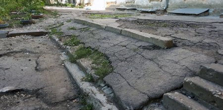 Русские грабли по-саратовски: здесь мало школ, а новые строятся со скандалом