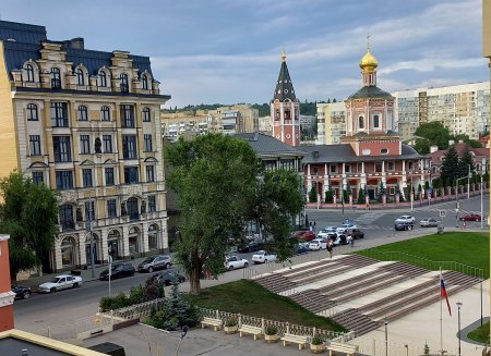 Русские грабли по-саратовски: здесь мало школ, а новые строятся со скандалом