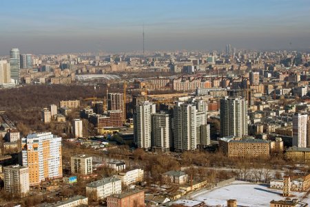 Жилье: стройка не прекратится, но у каждого застройщика своя судьба