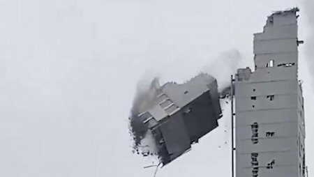 Почему при сносе «Снежкома» случаются ЧП